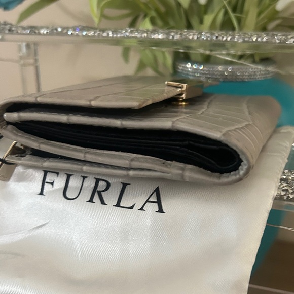 FURLA Light Gray Croc-Embossed Wallet With Dust Bag NWT - Picture 4 of 12